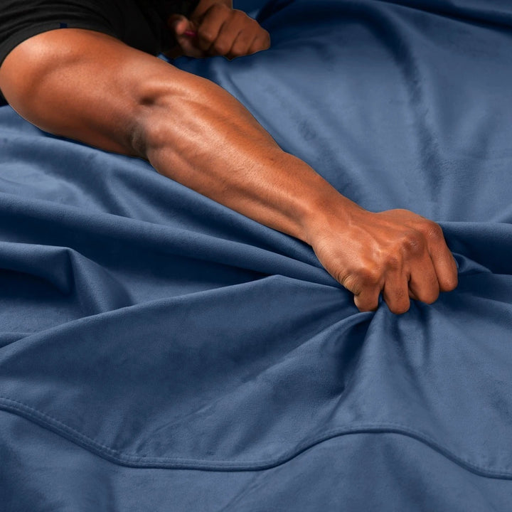 Liberator - Fascinator Throw Mini