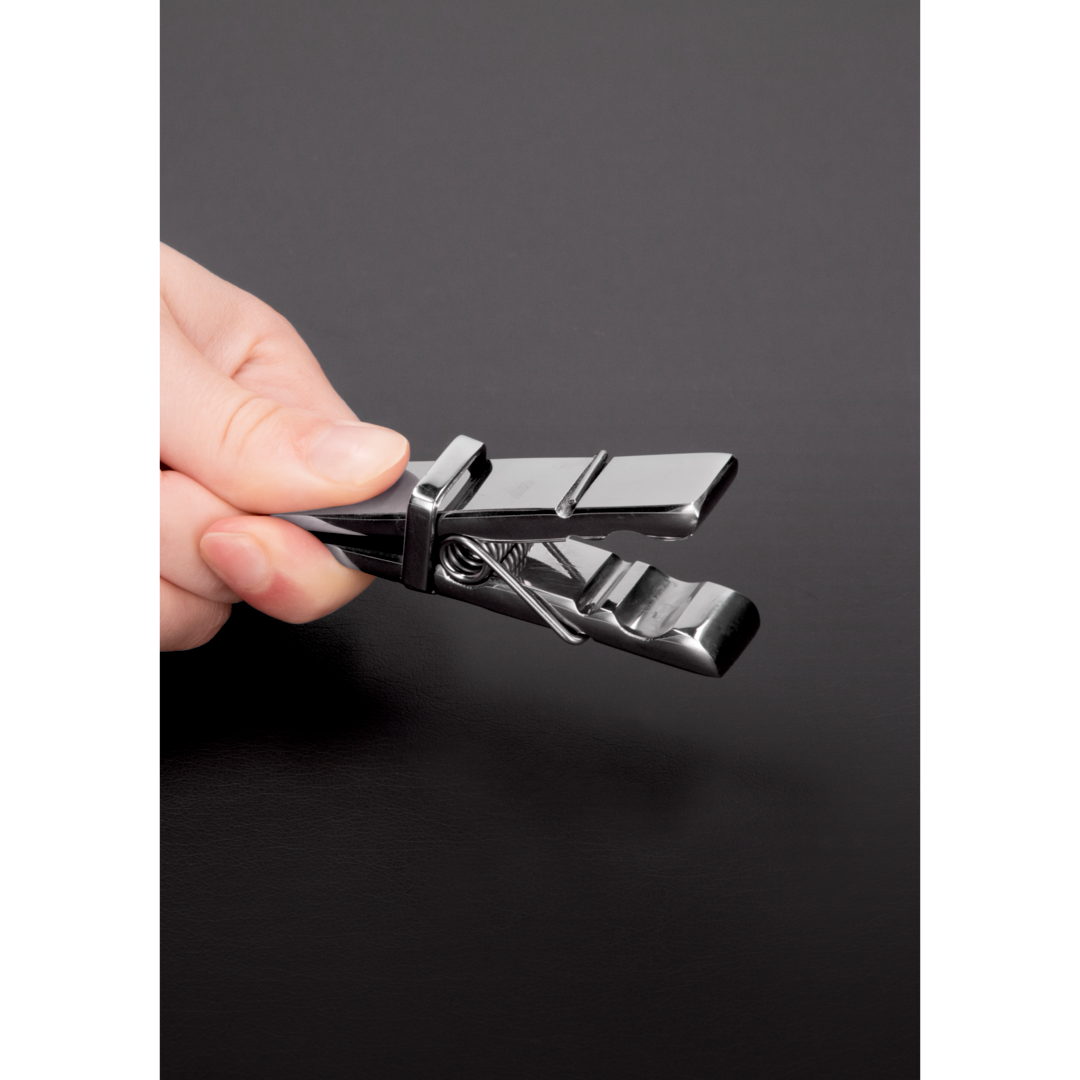 Shots Steel   Nippelklemmen "Wäscheklammer", silber-1, Edelstahl, Default Title – Hauptansicht: verführerisch präsentiert