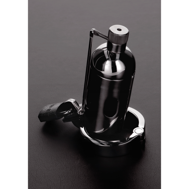 Shots Steel   "The Pleasure Dome" Peniskäfig Edelstahl, silber-1, Default Title – Hauptansicht: verführerisch präsentiert