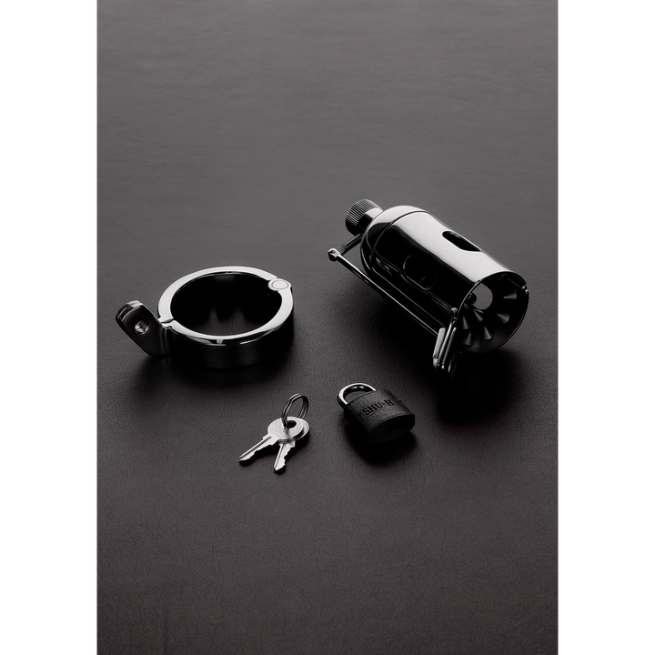 Shots Steel The Pleasure Dome Peniskafig Edelstahl – Detailaufnahme Vorderseite