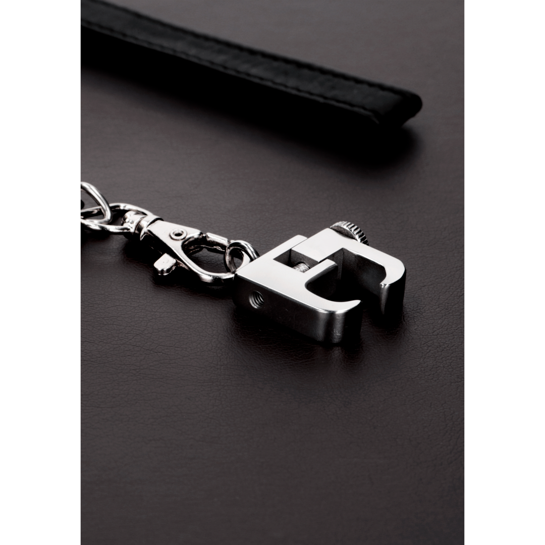 Shots Steel   Mini "Shackles" Nippel  Oder Nasenklammern, silber-1, Edelstahl, Default Title – Hauptansicht: verführerisch präsentiert