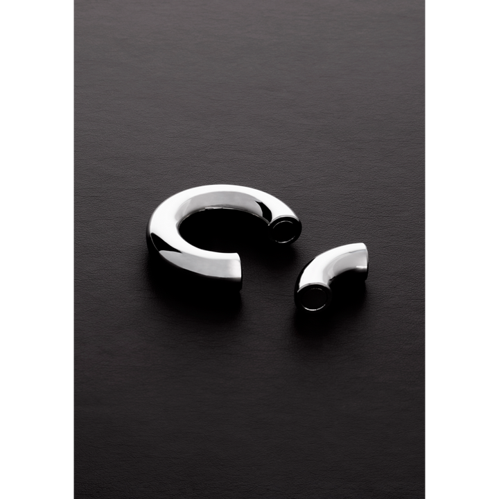 Shots Steel Magnetischer Hodenstrecker Aus Edelstahl Rund 3 60 Cm – Detailaufnahme Rückseite