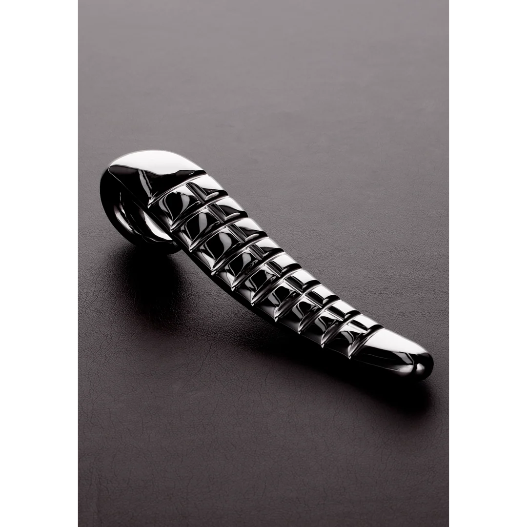 Shots Steel   Devil'S Tongue Dildo, silber-1, edelstahl, Default Title – Hauptansicht: verführerisch präsentiert