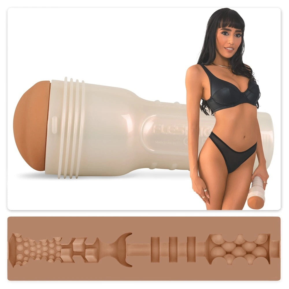 Fleshlight Janice Griffith Eden Masturbator in Caramel mit strukturiertem Kanal, präsentiert von Janice Griffith in schwarzem