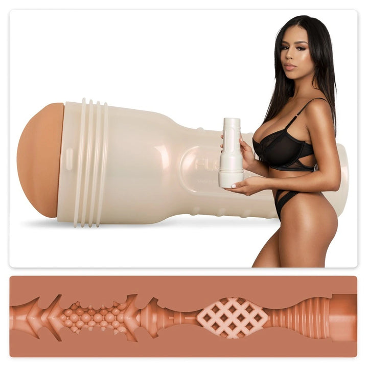 Fleshlight Autumn Falls Cream Masturbator in Hautton mit detaillierter Innenstruktur, gehalten von Model in schwarzem Dessous