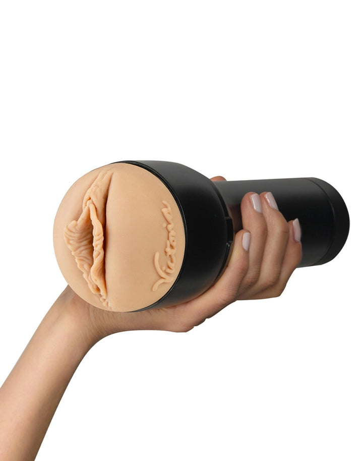 KIIROO - FeelStar Stroker "Victoria June"