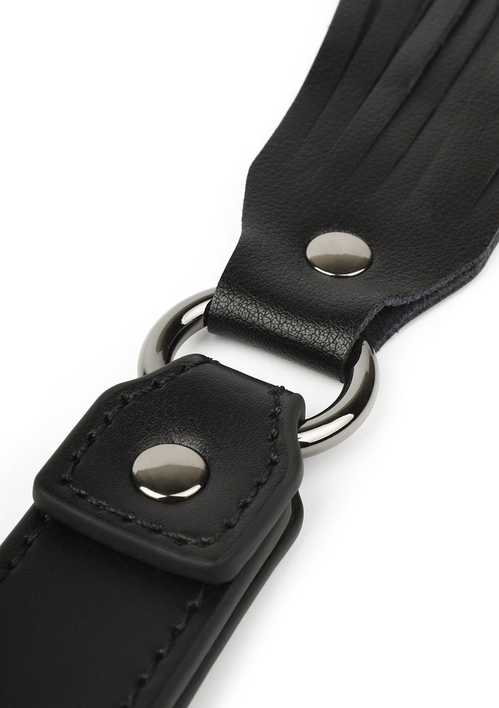 Hidden Desire Genuine Leather Flogger 4