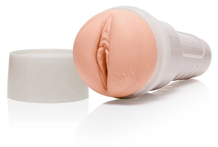 Fleshlight Kenzie Reeves Creampuff Masturbator in Hautfarbe, realistisches Design aus Premium-Superskin-Material