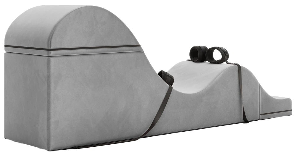 Seitliche Ansicht des aufgeklappten Liberator Aria Bondage Loungers
