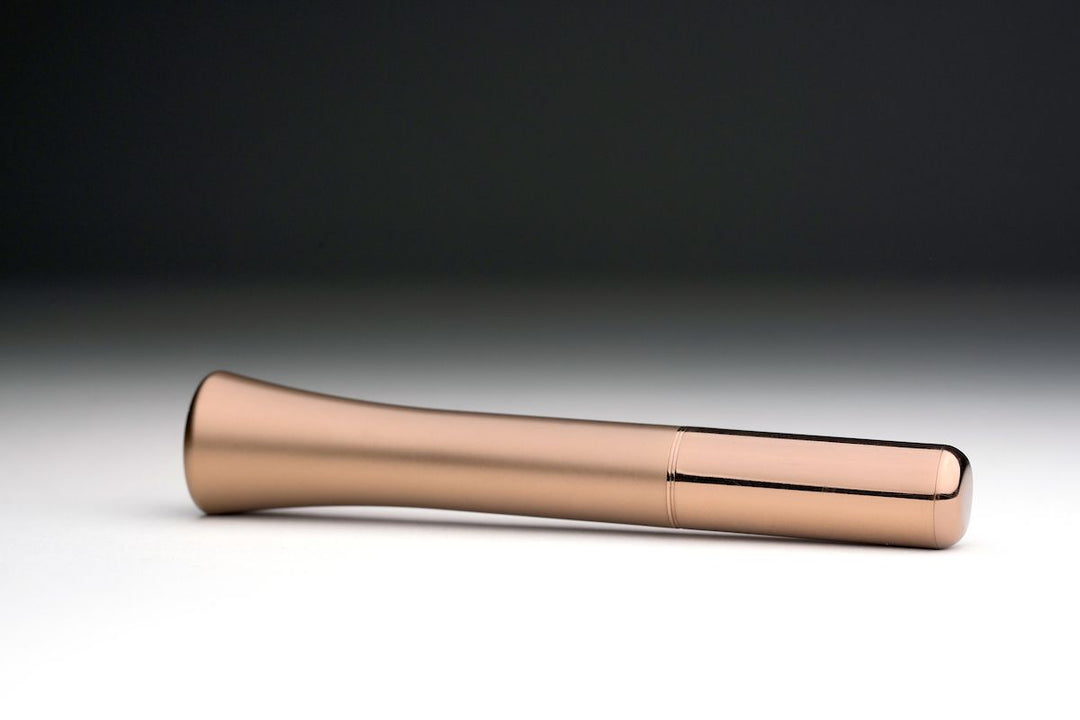 Crave Wink+ Mini-Vibrator – USB-aufladbar, Roségold