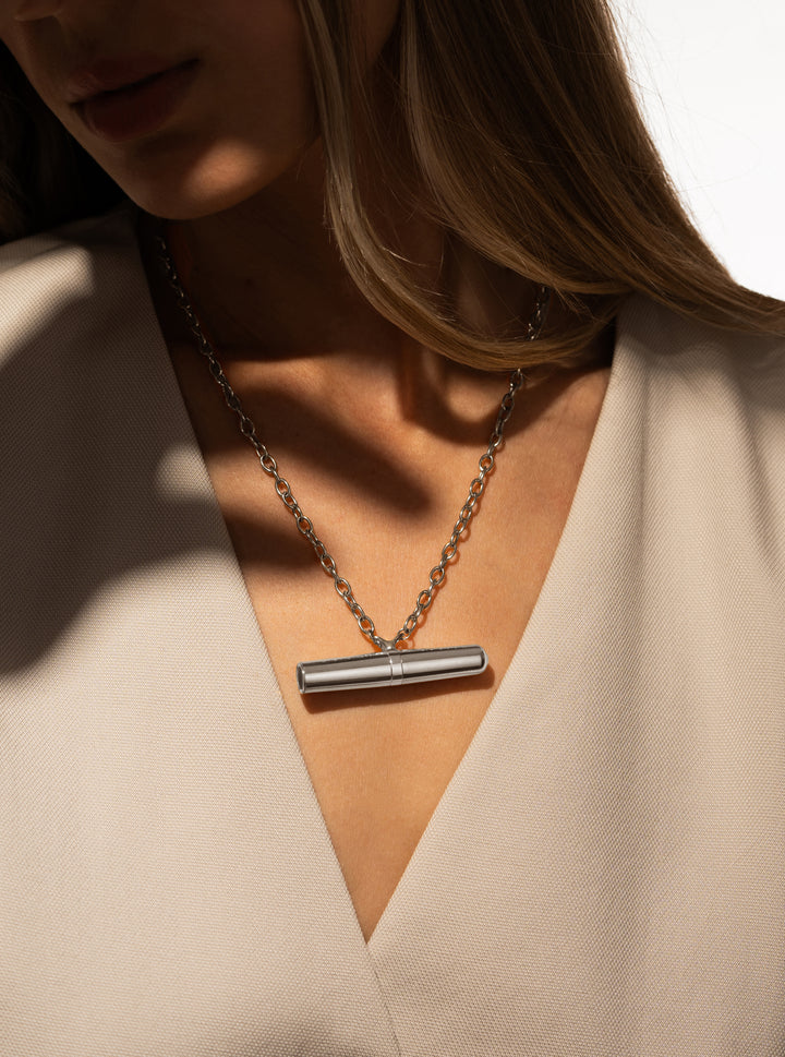 Crave Tease Necklace Silber Vibrator-Halskette