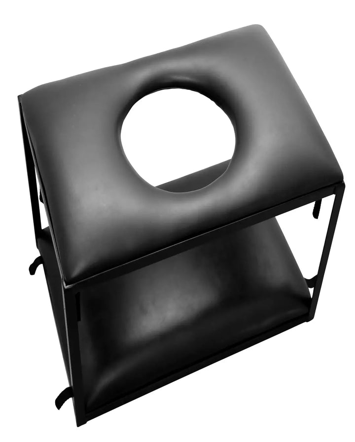 KinkySabine - Queening Chair "The Throne"