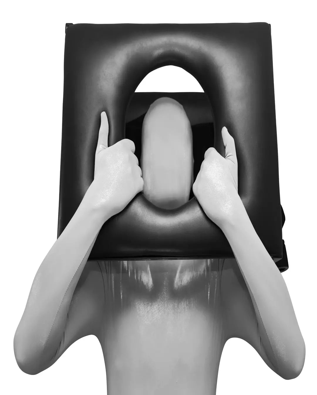 KinkySabine - Queening Chair "The Throne"