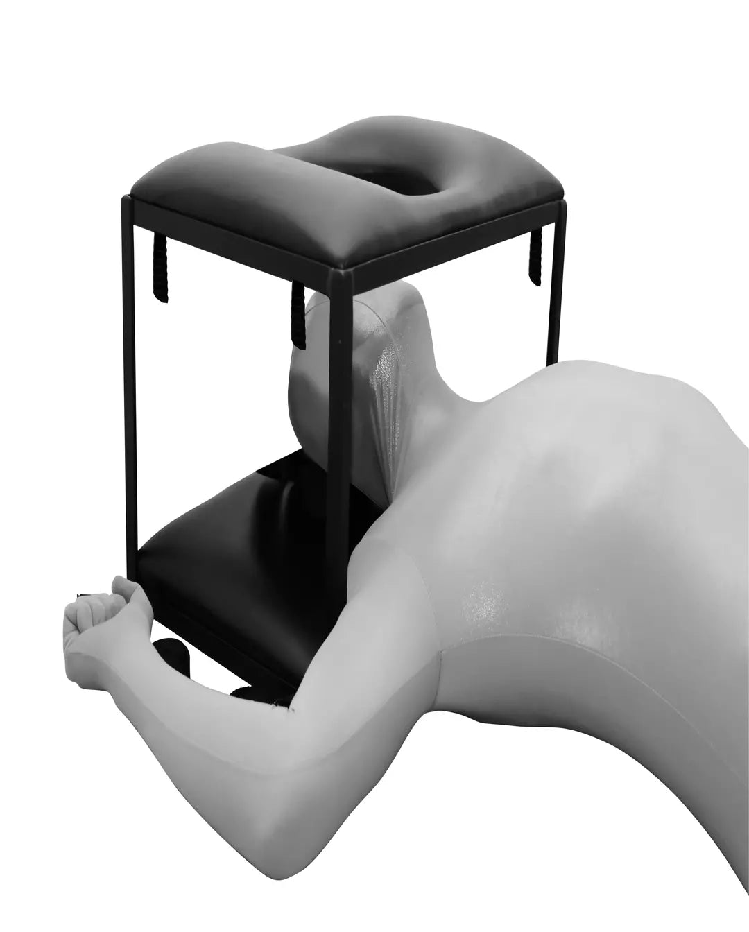 KinkySabine - Queening Chair "The Throne"