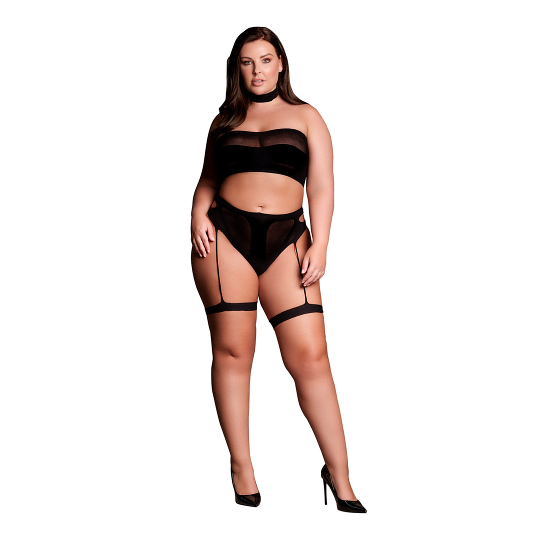 Ananke XII – Dreiteiler mit Halsband, Bandeau-Oberteil und Höschen mit Strumpfhaltern von Le Désir schwarz Queensize