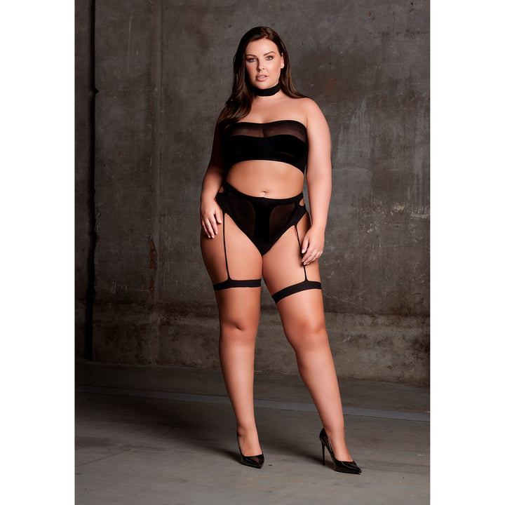 Ananke XII – Dreiteiler mit Halsband, Bandeau-Oberteil und Höschen mit Strumpfhaltern von Le Désir schwarz Queensize