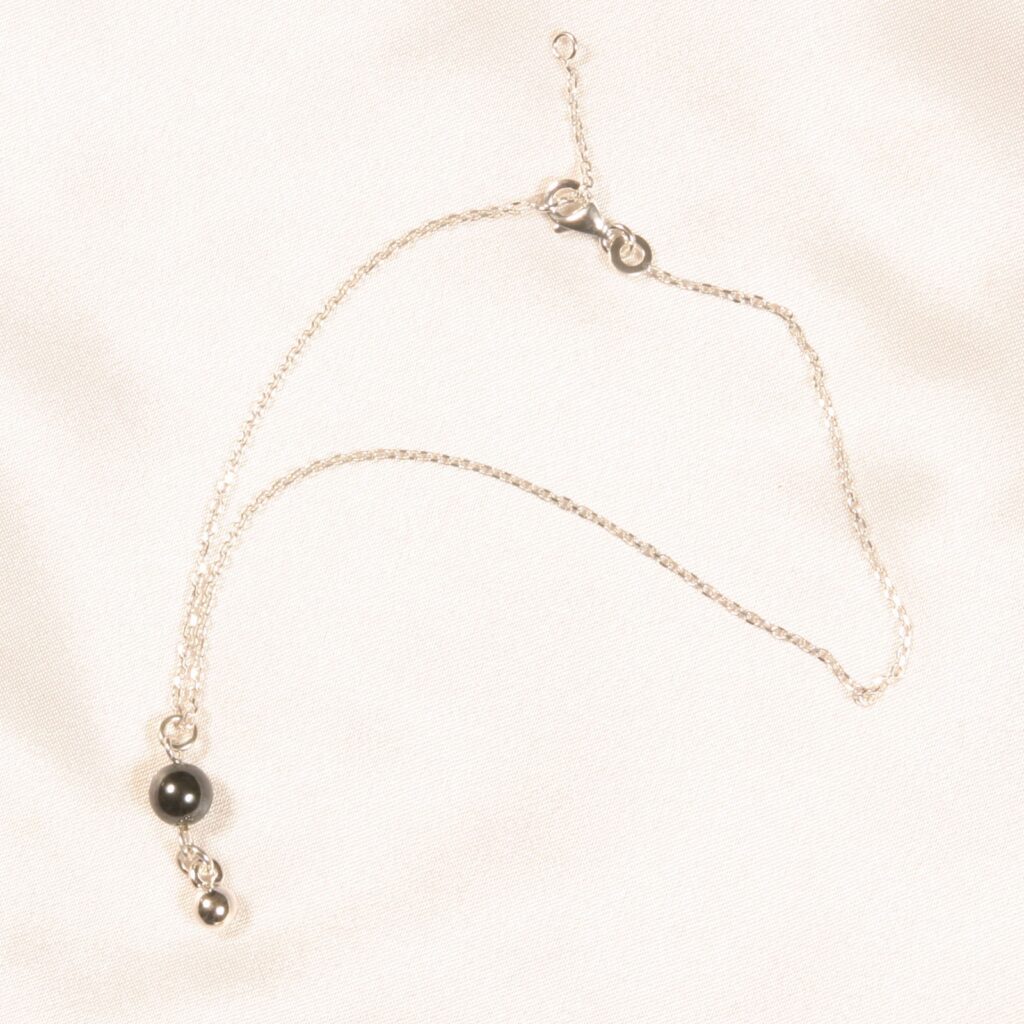 KS Fußschmuck Perle Hämatit & Silber – verstellbar – Produktansicht