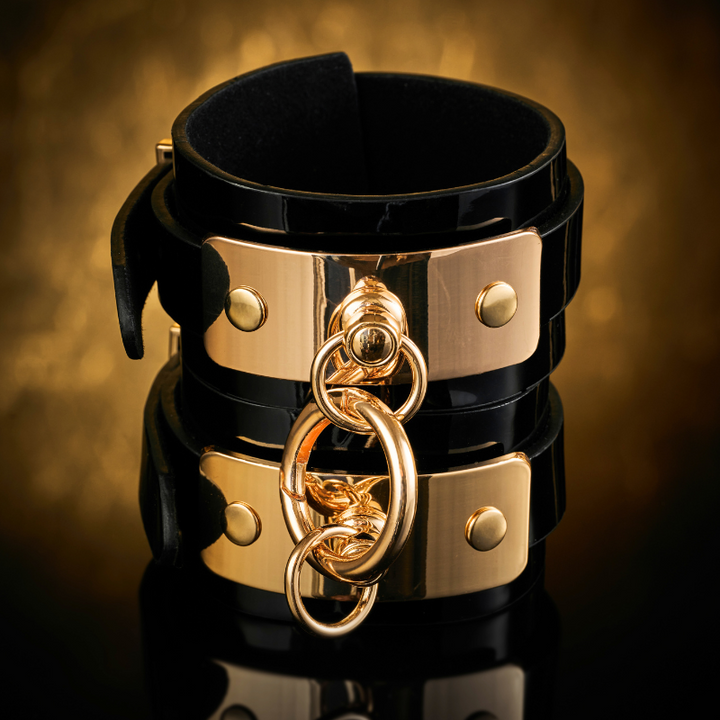 Kinky Diva VEGAS Handfesseln Detail