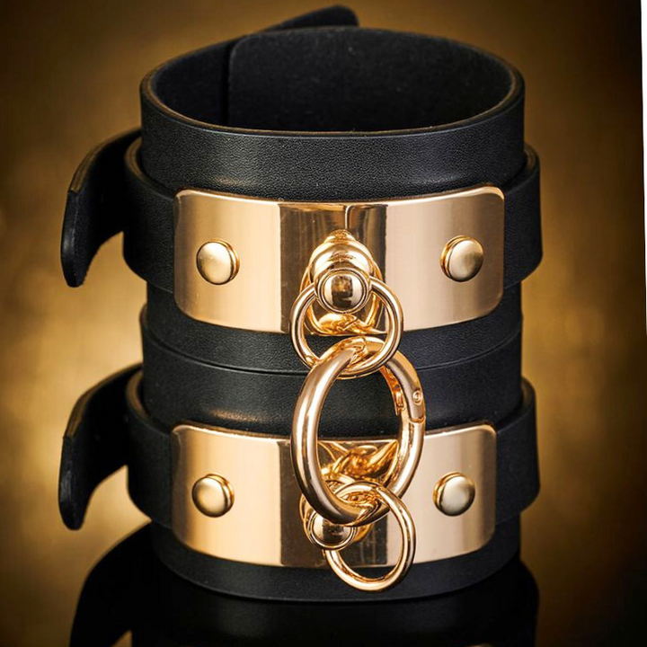 Kinky Diva VEGAS Handfesseln Detail