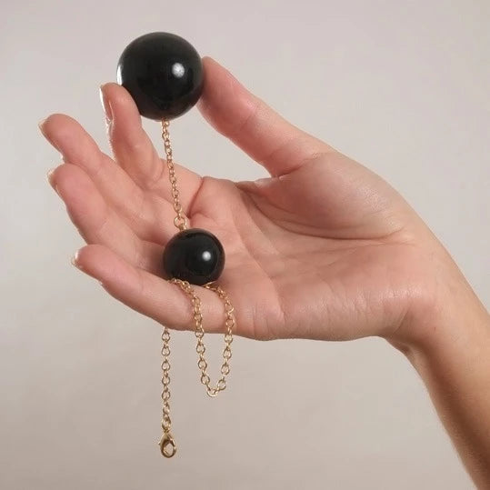 KS Schmuck-String „Fächer“ mit Geisha-Bällen Gold – Detailansicht 3