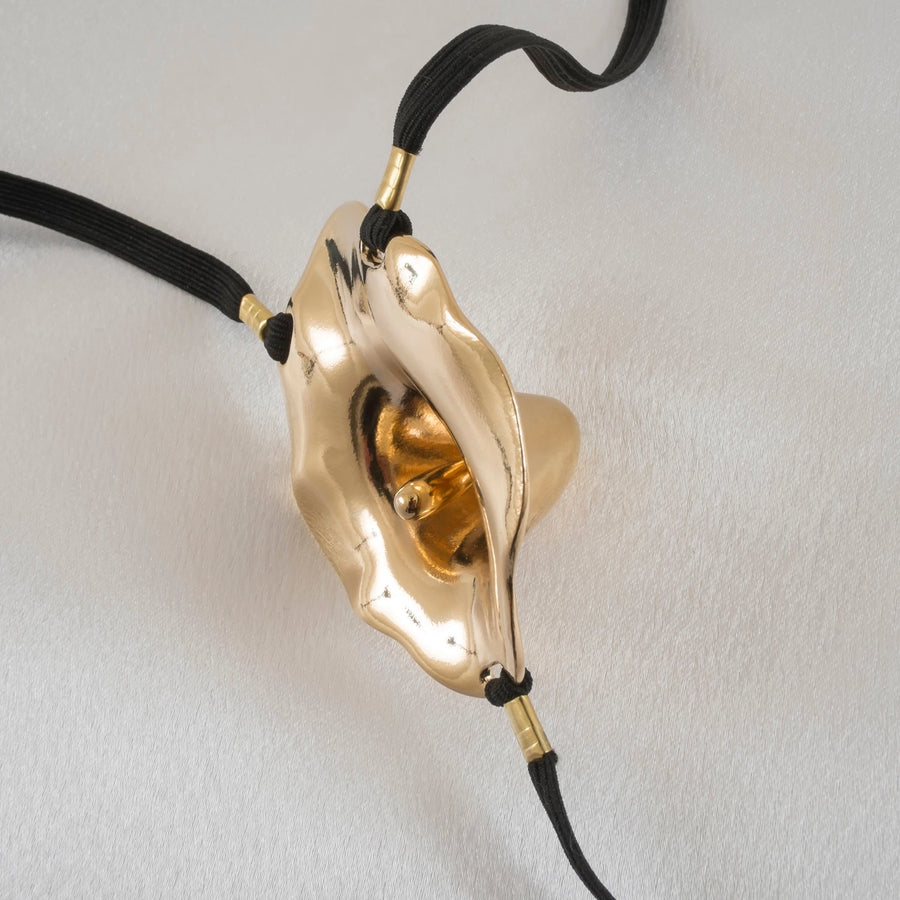 KS - String "Blumenschmuck" für vaginale Stimulation Gold