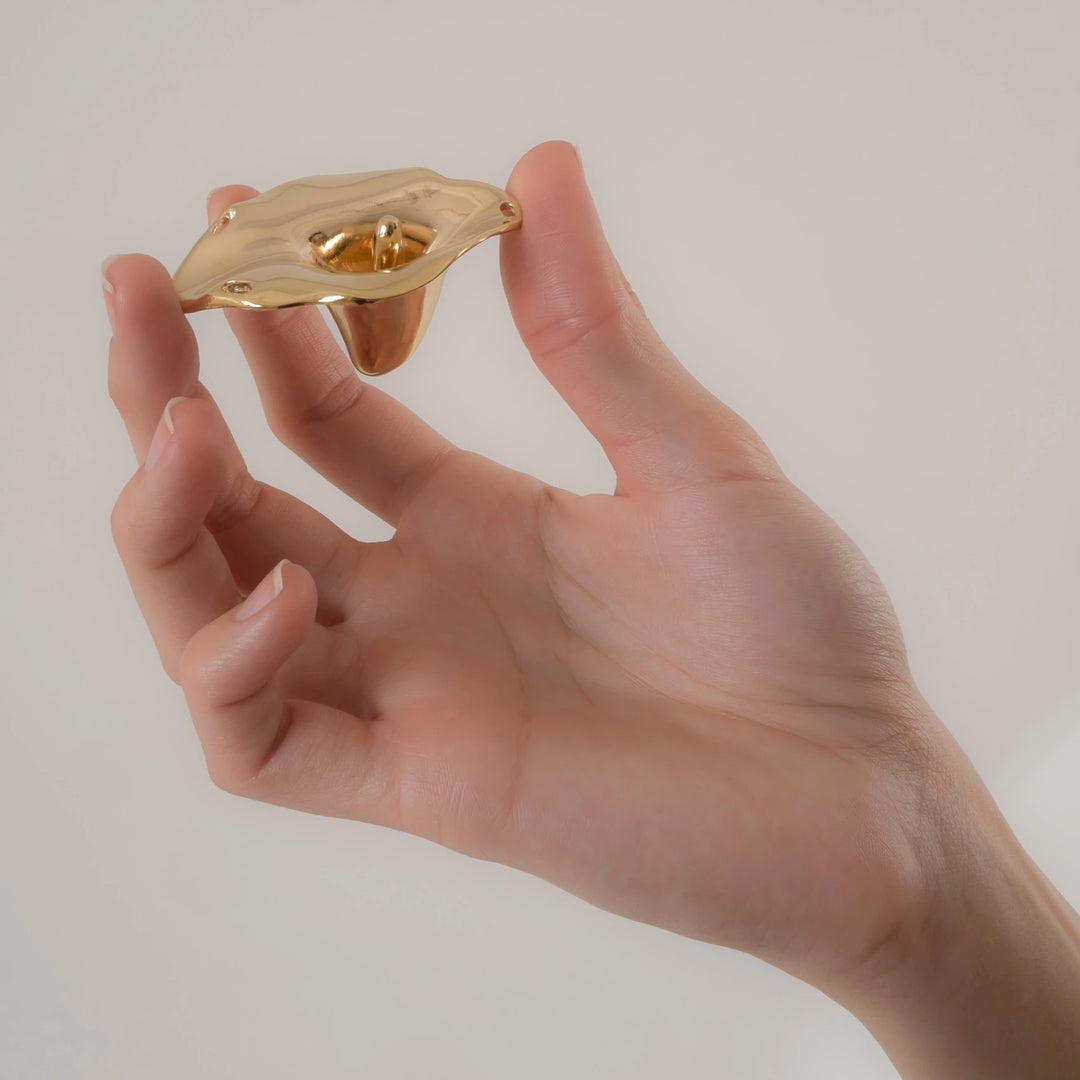 KS - String "Blumenschmuck" für vaginale Stimulation Gold